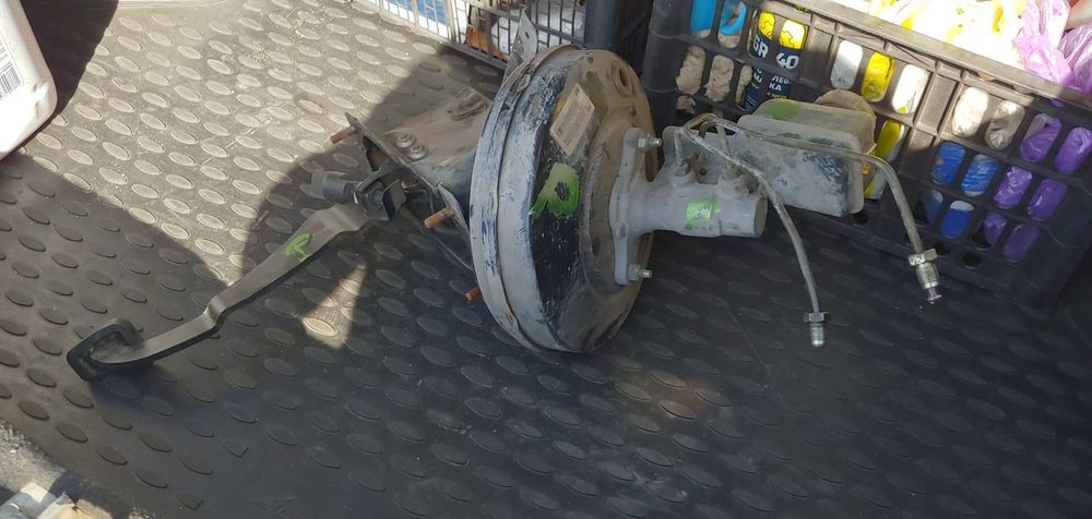 Педаль тормоза в сборе на Приору 2