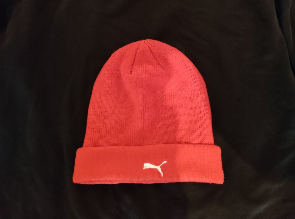 Зимна шапка PUMA FERRARI,лимитирана серия not for sale