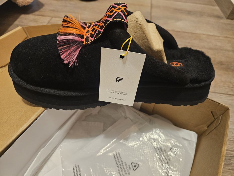 Ugg mar.12 de pe site original