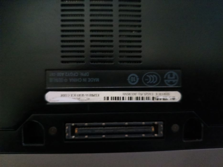 Vând laptop notebook marca deel