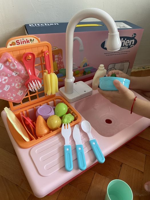 Детска мивка с двойно дъно и течаща вода - розова