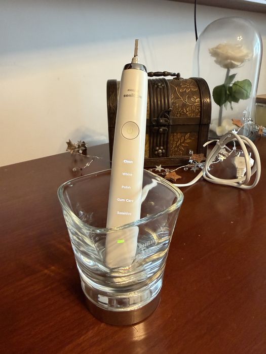 Philips Sonicare DiamondClean (HX9332/04, Alb Ceramic)