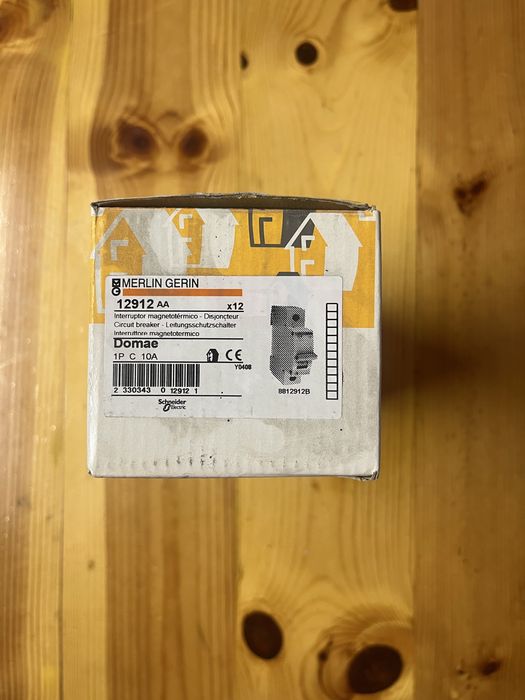 Автоматични предпазители Schneider Electric Merlin Gerin 6A, 10A, 16A, 20A