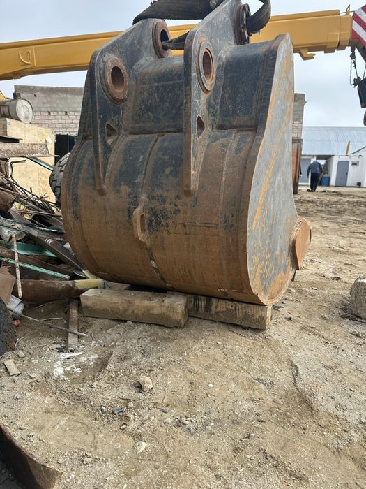 Ковш рыхлитель экскаватора