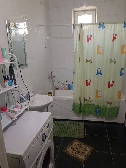 Ijaraga beriladi. Cho’tqara katejdan. 4 xonali, 2 ta sanuzel.