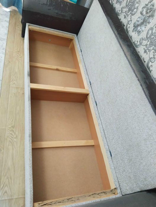 Продается диван тахта