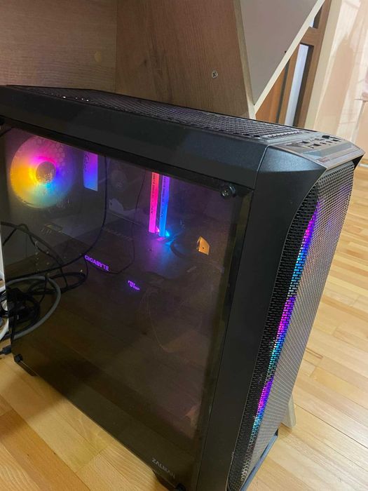 Геймърски компютър:Intel i5-10400F,NVIDIA GTX 1070,16GB RAM+2 монитора