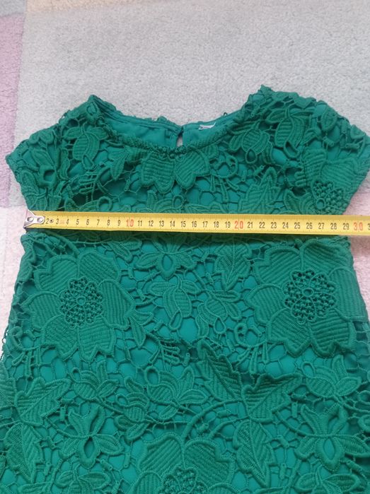 Красива детска рокля с къс ръкав