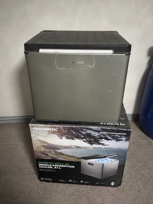 Хладилник Dometic на газ