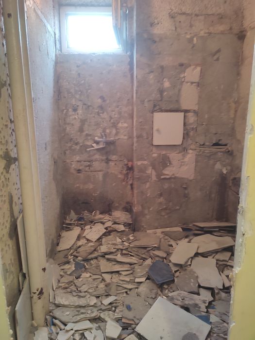 Кърти чисти извозва,София и Област, почистване на тавани и мазета