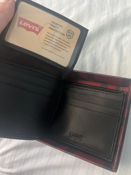 Черен Портфейл Levi's