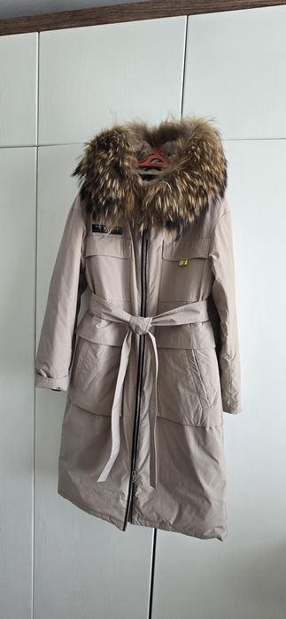 Продам парку женскую ,еврозима ,размер М