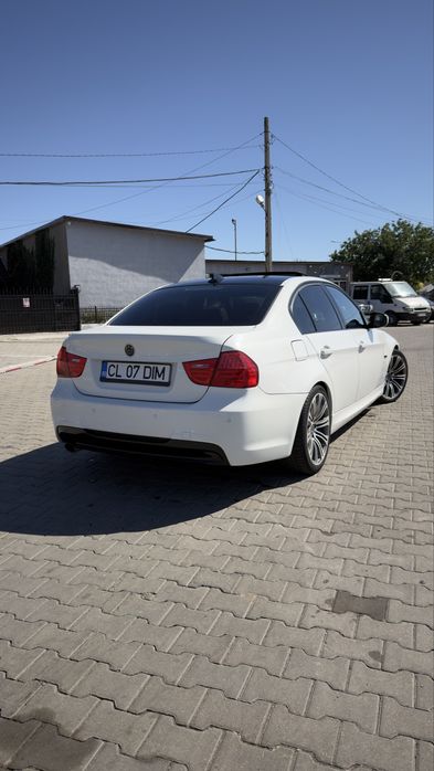 BMW Seria 3 E90 (320D) LCI