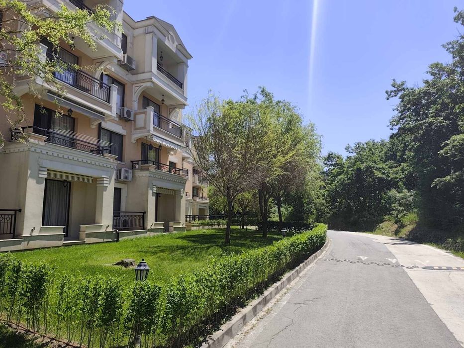 Двустаен апартамент в комплекс Green Life, Созопол