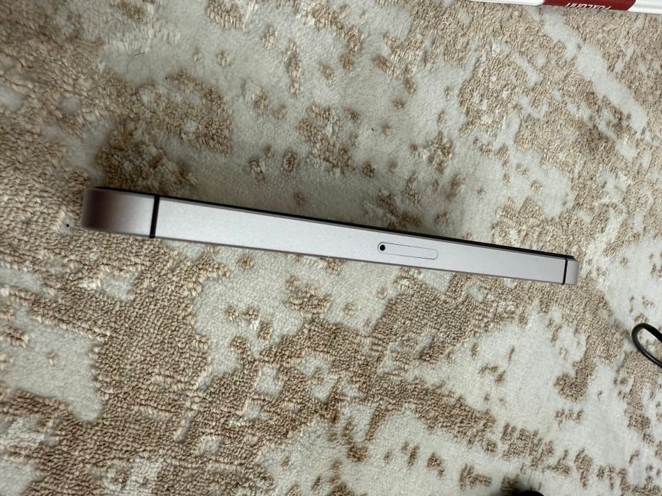 Apple iPhone se 1 поколения