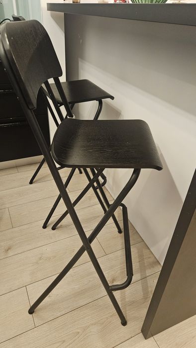 Insula de bucatarie/ living  MDF + 2 scaune