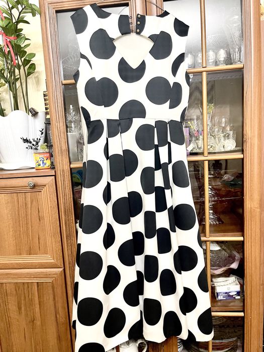 Продам шикарное платье