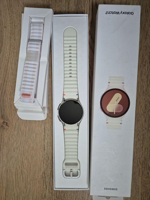 Часовник Samsung Galaxy 7L 310 silver