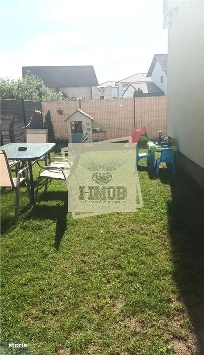 Apartament cu 3 camere si curte proprie zona Triajului