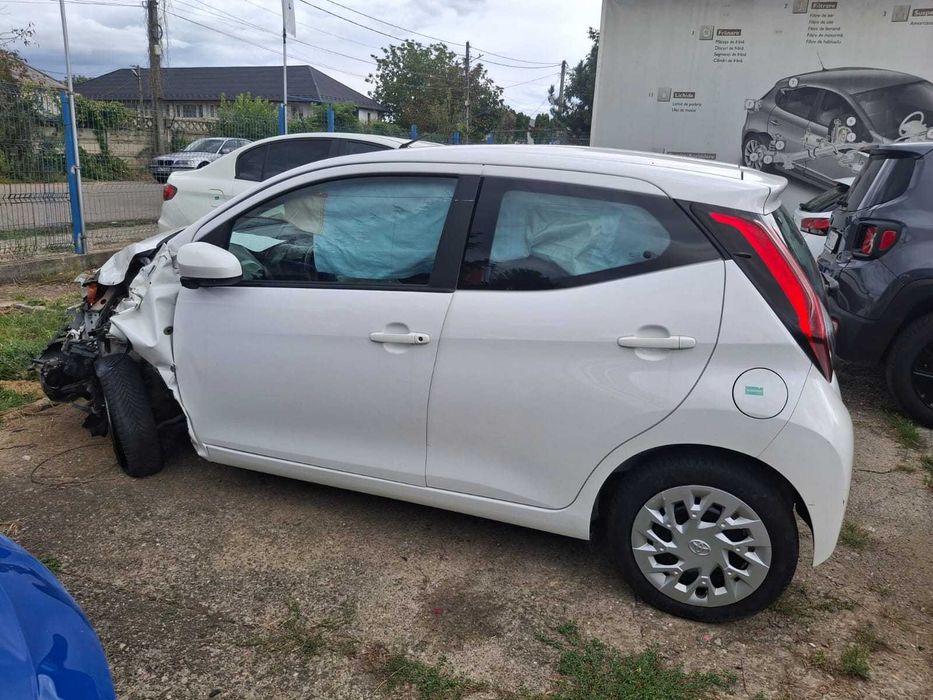 Avariat Toyota Aygo_benzina_manual