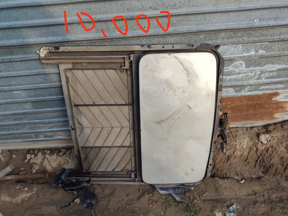 Продам на mazda cronos