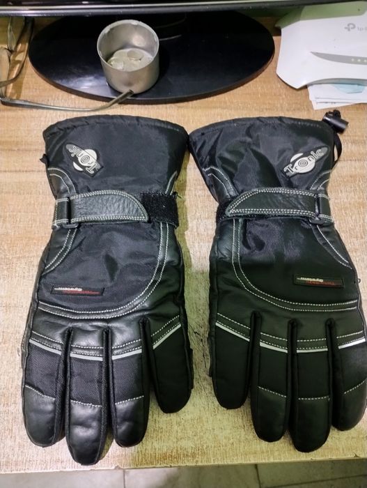 Ботуши за мотор и ръкавици