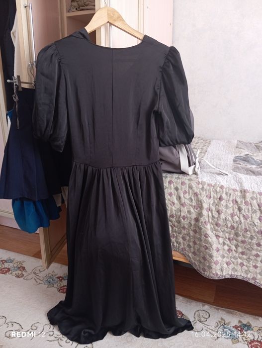 Платья черная  вечерние