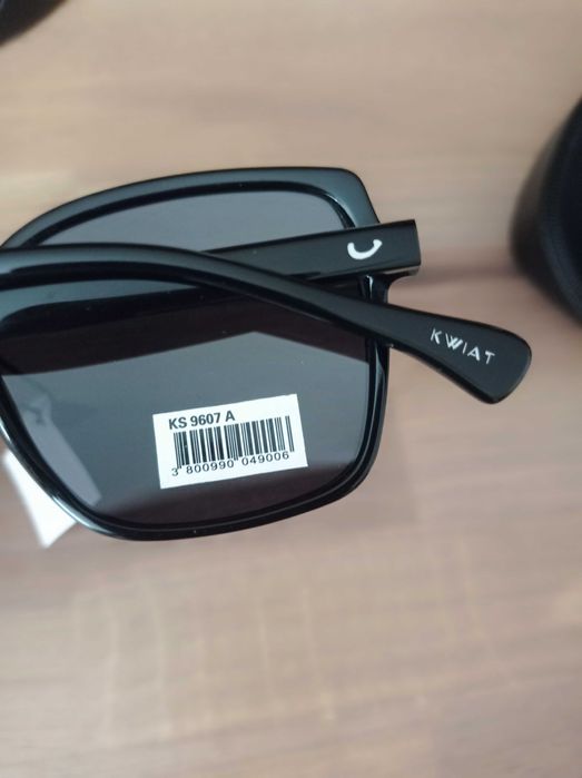 Слънчеви очила KWIAT