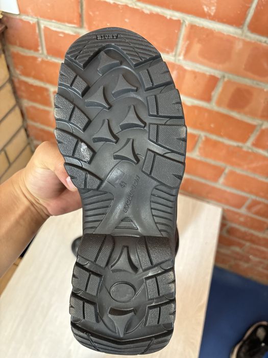 Продам летние и зимние берцы