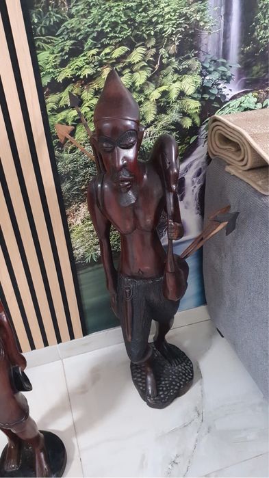 Vand statuie  sunt aduse din strainatate