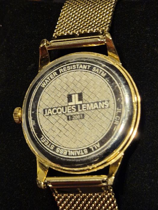 Продам наручные часы Jacques Lemans с выпуклым стеклом