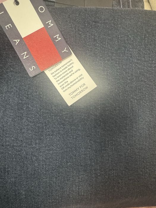 Продам новые джинсы