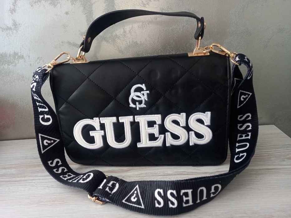 Guess - дамска чанта
