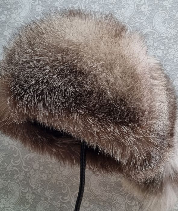 Норковые шапки..