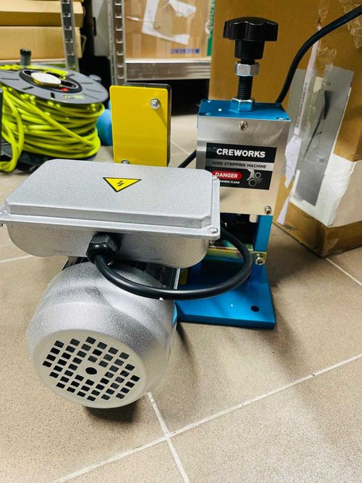 Masina electrica de dezizolat cabluri CREWORKS , 1, 5-25 mm