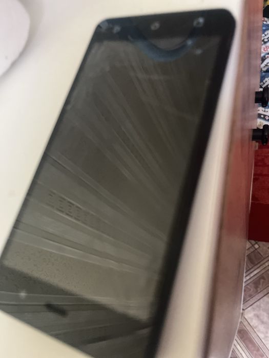 Продам телефон inoi