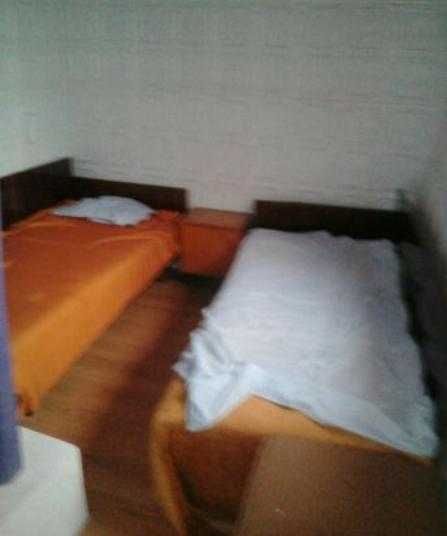Етаж от къща, гр. В Търново, кв.Варуша, близо до Американски колеж