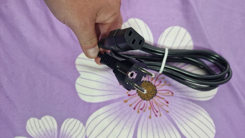 Cablu alimentare PC si HDMI