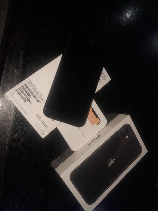 iPhone 11  64gb чорный