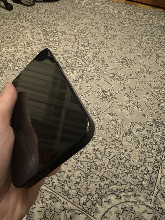 Iphone 16 черный в отличном состоянии