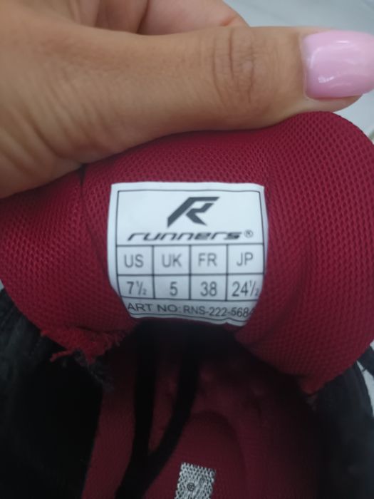 Черни дамски маратонки Runners 38 номер