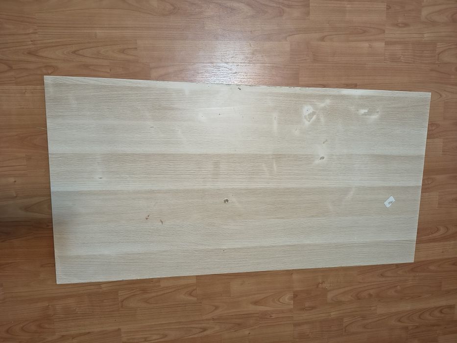 Masă Ikea Linnmon - suprafață uzată