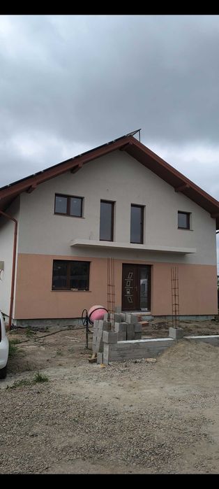 Casă de vânzare
