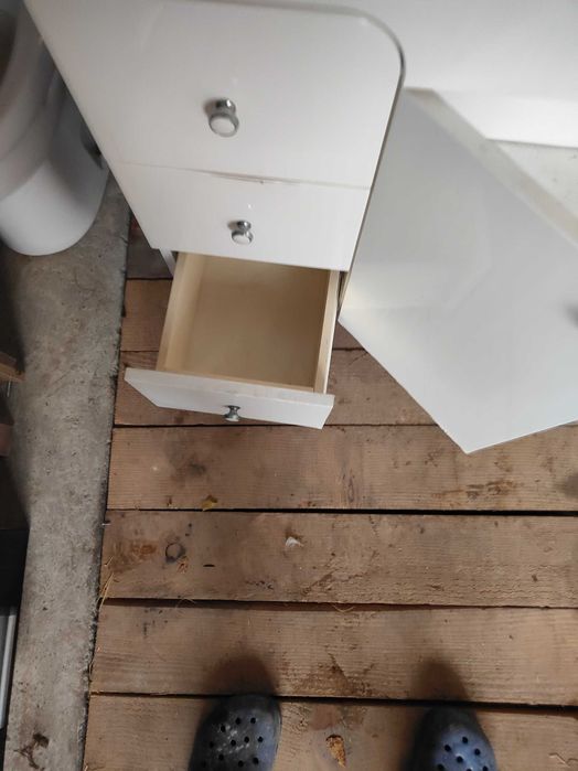 De vânzare kit complet pentru bai dulap+ chiuveta Și wc