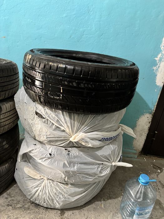 Продам шины от Hongqi E-QM5