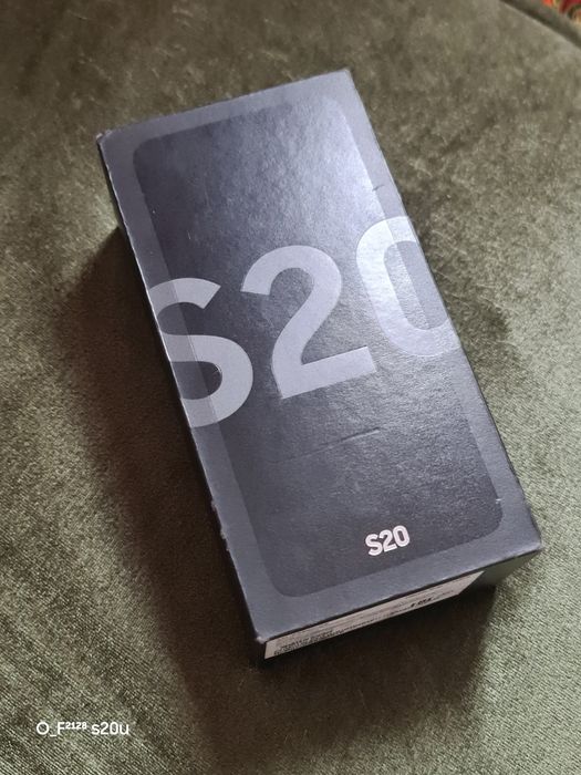 Samsung s20  8/128