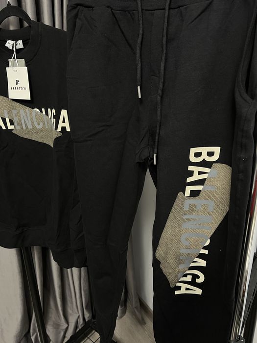 Compleu BALENCIAGA super calitate