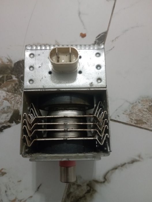 LG magnetron 2M213