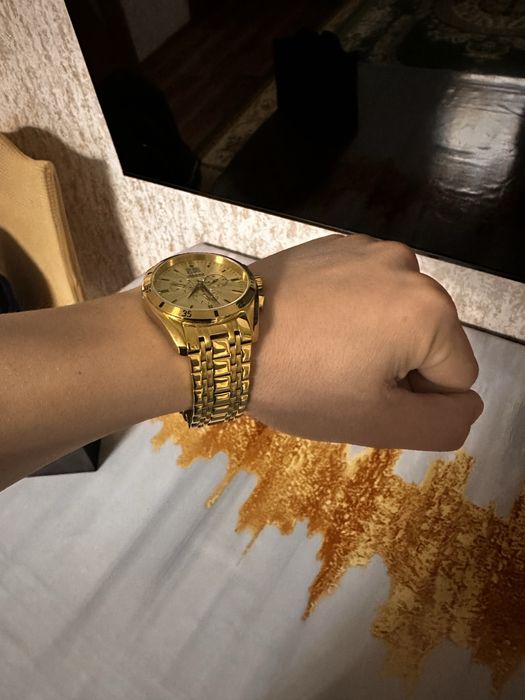 Продам или обменяю швейцарские новые часы  одевались пару раз