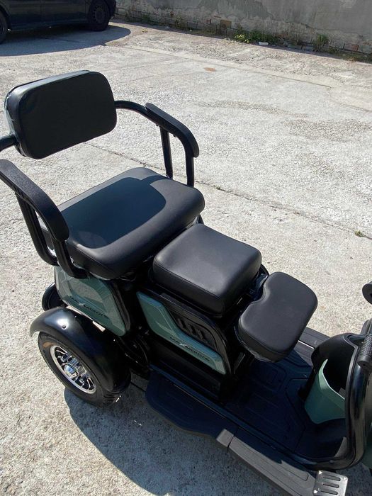 Електрическа триместна триколка MaxMotors X1 1500W Gray